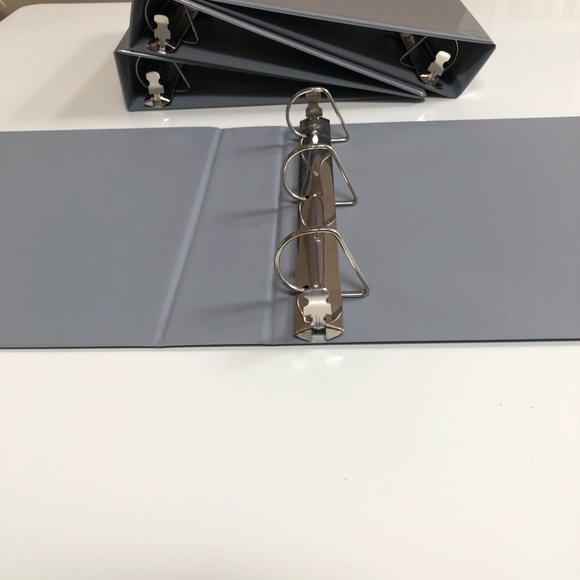 SET of 4 binders - 2 inch - Picture 4 of 9